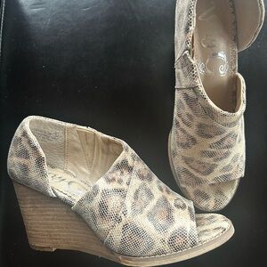 Very G Leopard Print Wedge Sandals